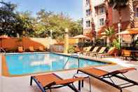 Swimming Pool Courtyard by Marriott Tampa Downtown