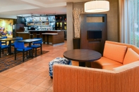 Bar, Kafe dan Lounge Courtyard by Marriott Beaumont