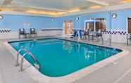 Swimming Pool 4 Fairfield Inn & Suites By Marriott Beaumont