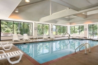 Swimming Pool Homewood Suites by Hilton Williamsburg