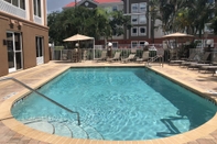 Swimming Pool Best Western Plus Ambassador Suites Venice