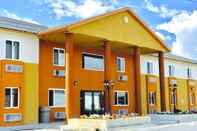 Exterior Quality Inn Price Gateway to Moab National Parks