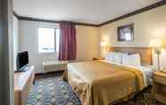 Bedroom 2 Quality Inn & Suites Caseyville - St. Louis