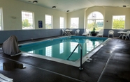 Swimming Pool 6 Microtel Inn & Suites by Wyndham London