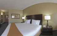 Phòng ngủ 3 Holiday Inn Express & Suites Phoenix/Chandler (Ahwatukee)