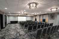 ห้องประชุม La Quinta Inn & Suites by Wyndham Raleigh Downtown North