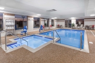 Swimming Pool Wingate by Wyndham - Joliet