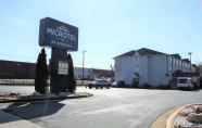 Exterior 5 Microtel Inn by Wyndham Atlanta Airport