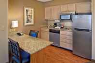 Bedroom Homewood Suites by Hilton Lake Mary