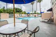 Swimming Pool Quality Inn Plant City - Lakeland