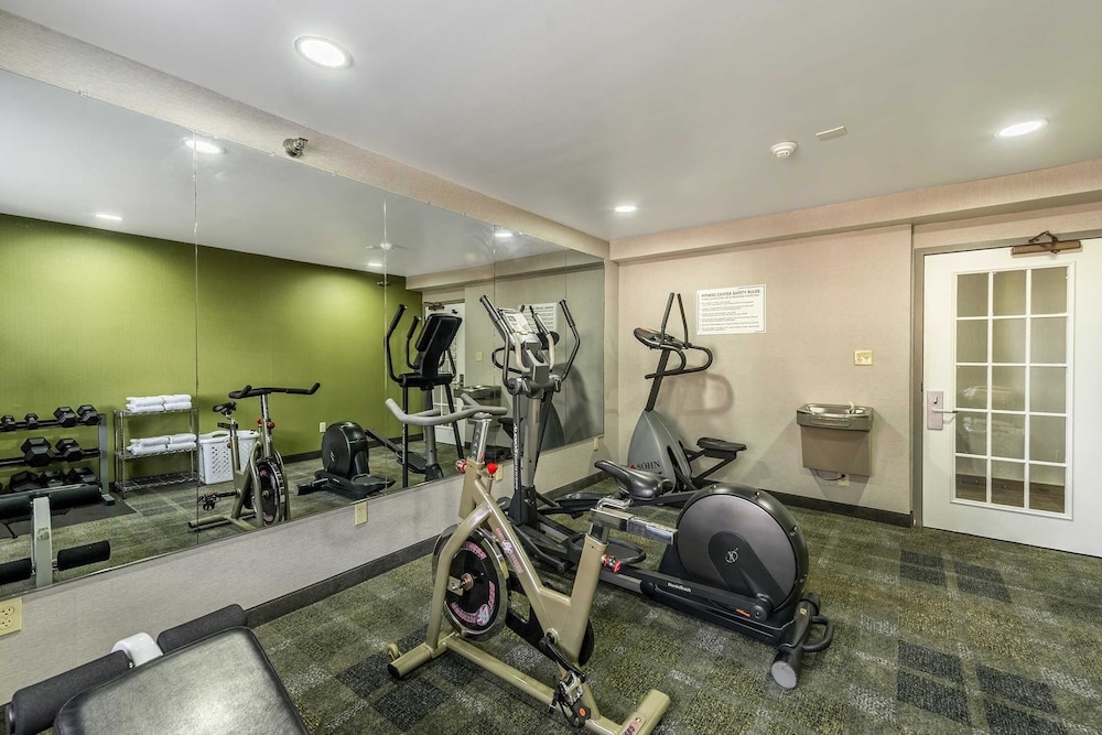 Pusat Kecergasan Quality Inn Grove City - Columbus South