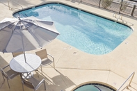 Swimming Pool SpringHill Suites Phoenix North