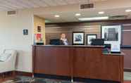 Lobi 7 Hampton Inn Port Huron