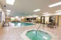 Swimming Pool Hampton Inn Port Huron