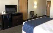 Bedroom 4 Days Inn & Suites by Wyndham Page Lake Powell