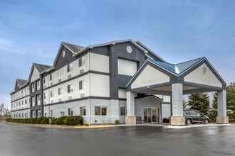 Exterior 4 Comfort Inn & Suites Liverpool-Clay