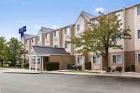 Bangunan Microtel Inn by Wyndham Louisville East