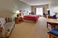 Bedroom Country Inn & Suites by Radisson, Mount Morris, NY