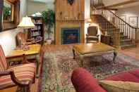 Lobby Country Inn & Suites by Radisson, Mount Morris, NY