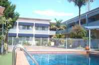 Swimming Pool Golden Sands Motor Inn Forster