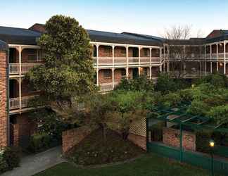 Exterior 2 Adina Serviced Apartments Canberra Kingston