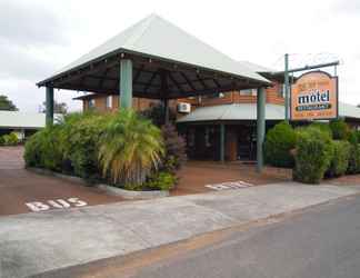 Exterior 2 Tree Top Walk Motel