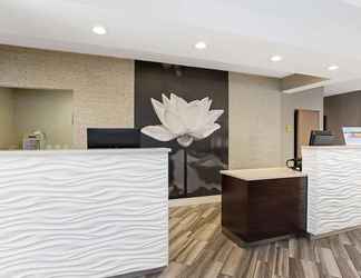 Sảnh chờ 2 La Quinta Inn & Suites by Wyndham Orlando Airport North