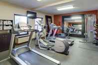 Fitness Center Hampton Inn Salina