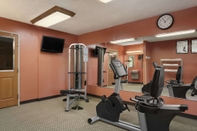 Fitness Center Baymont by Wyndham Sullivan