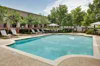 Swimming Pool Dallas Marriott Suites Medical/Market Center