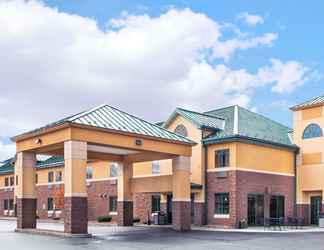 Exterior 2 Days Inn by Wyndham Brewerton/ Syracuse near Oneida Lake