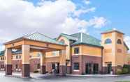 ภายนอกอาคาร 2 Days Inn by Wyndham Brewerton/ Syracuse near Oneida Lake