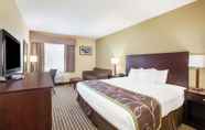 ห้องนอน 5 Days Inn by Wyndham Brewerton/ Syracuse near Oneida Lake
