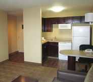Bilik Tidur 4 Extended Stay America Suites Indianapolis Airport W Southern