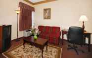 Ruang untuk Umum 3 Quality Inn & Suites Tarboro - Kingsboro