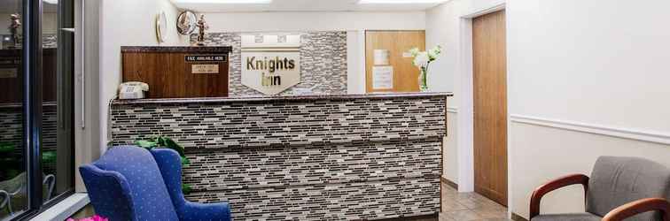 Lobby Knights Inn Pittston