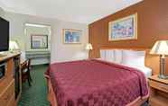 ห้องนอน 2 Travelodge by Wyndham Sacramento / Rancho Cordova