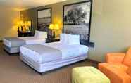 Bedroom 5 SureStay Hotel by Best Western New Braunfels