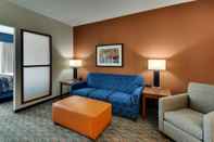 Ruang Umum Drury Inn & Suites Lafayette, IN