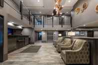 Lobby La Quinta Inn & Suites by Wyndham Anchorage Airport
