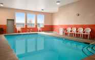 Swimming Pool 3 Super 8 by Wyndham Bellingham Airport/Ferndale