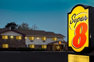 Exterior 4 Super 8 by Wyndham Greenville