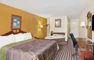 Bedroom 3 Super 8 by Wyndham Forrest City AR