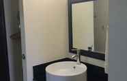 In-room Bathroom 3 Quality Plainfield - Indianapolis West