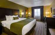 Bedroom 7 Best Western Norwalk