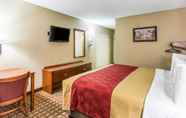 Phòng ngủ 6 Econo Lodge Shelbyville