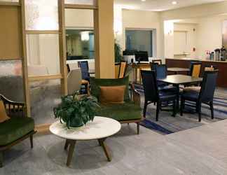 Lobby 2 Fairfield Inn & Suites by Marriott San Francisco San Carlos