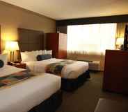 Kamar Tidur 2 Best Western Plus Barclay Hotel