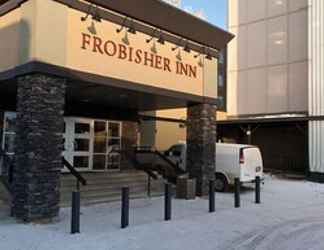 Exterior 2 Frobisher Inn