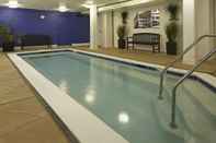 Swimming Pool Residence Inn by Marriott Beverly Hills